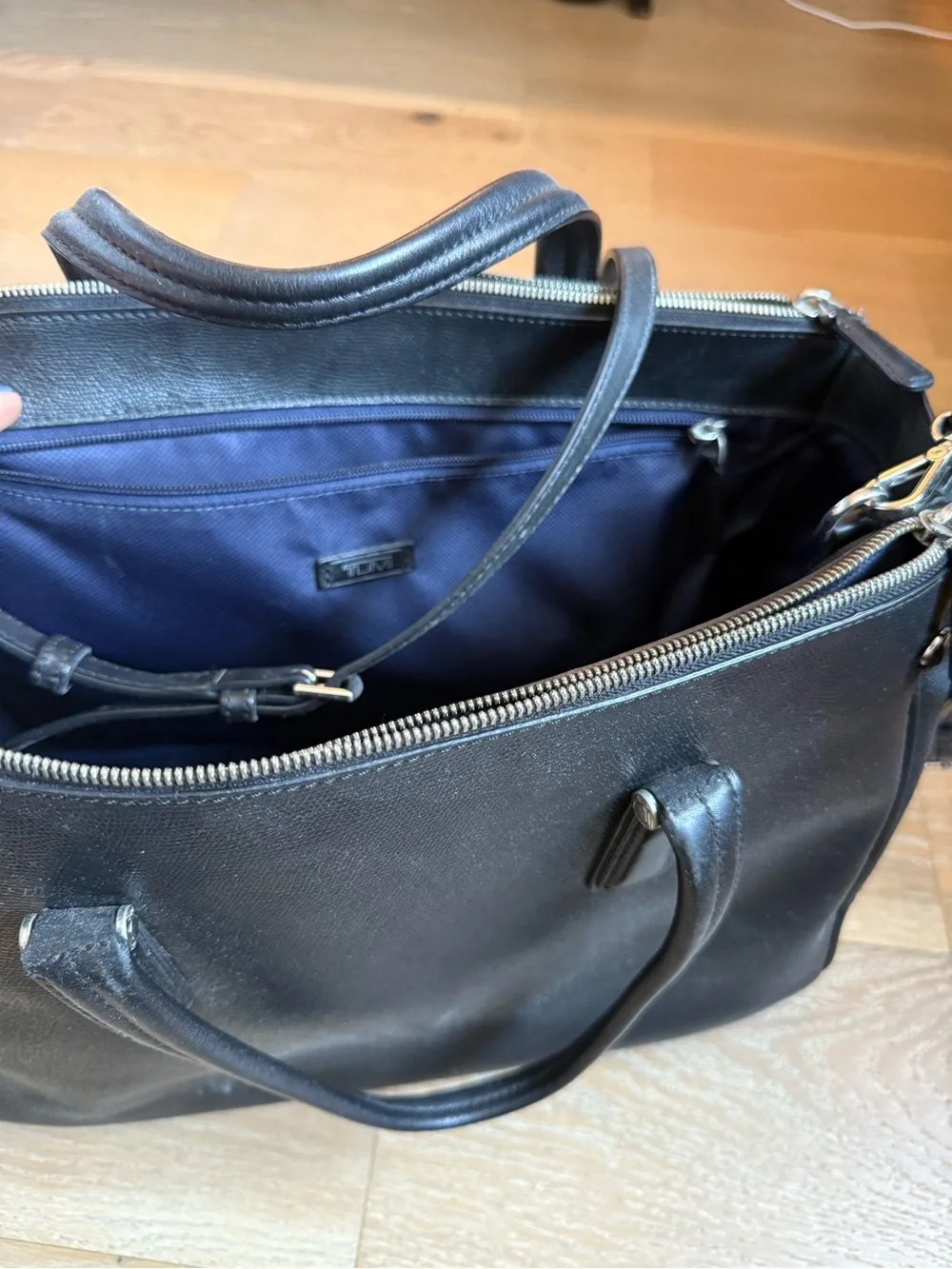 Tumi Black Leather Laptop Bag with Shoulder Strap